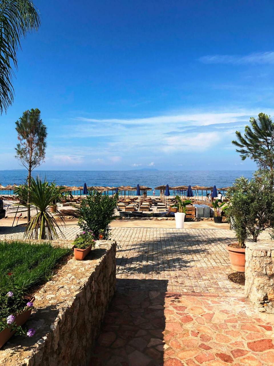 Hotel Jon ديرمي المظهر الخارجي الصورة
