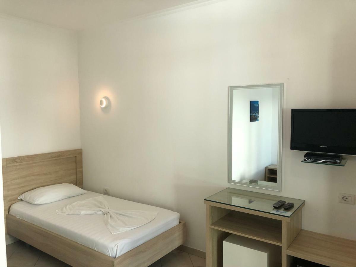 Hotel Jon ديرمي المظهر الخارجي الصورة